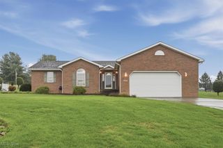 1344 Meadowbrook Lane NE, Carrollton, OH 44615