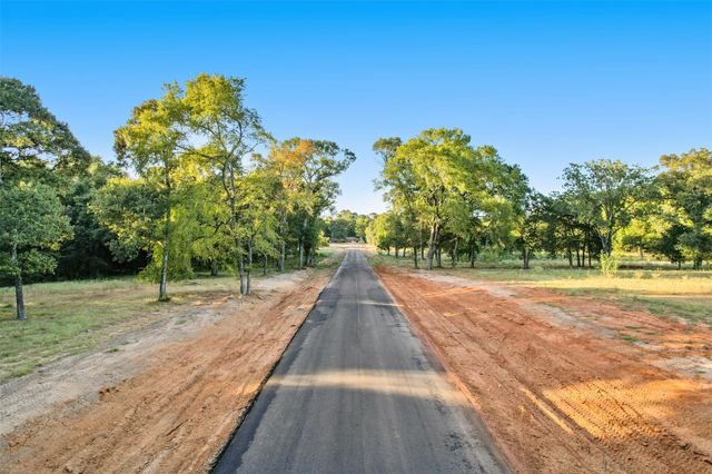 18404 Woodstream Crossing Road, Montgomery, TX 77316