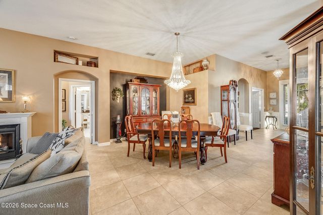 426 Gardendale Circle SE, Palm Bay, FL 32909