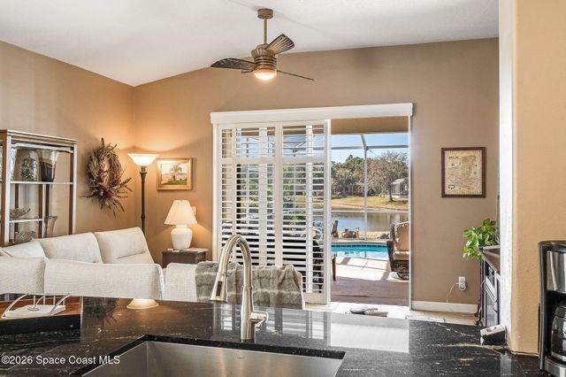 426 Gardendale Circle SE, Palm Bay, FL 32909