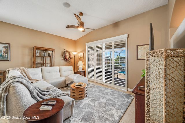 426 Gardendale Circle SE, Palm Bay, FL 32909