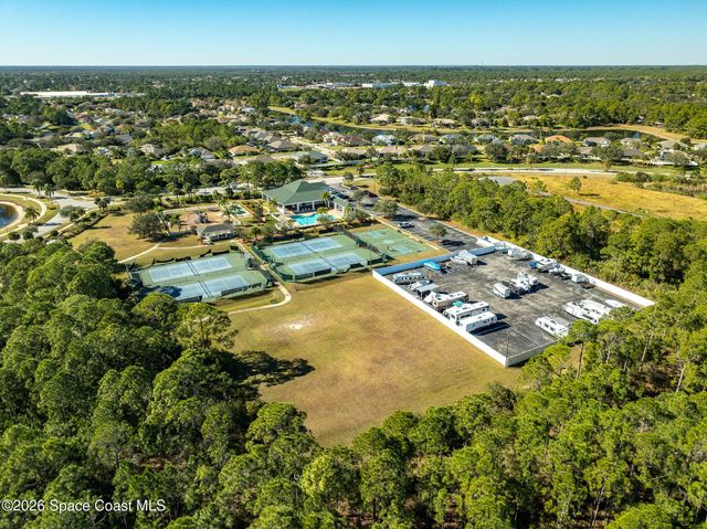 426 Gardendale Circle SE, Palm Bay, FL 32909