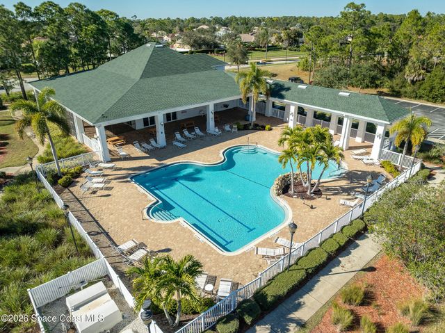 426 Gardendale Circle SE, Palm Bay, FL 32909