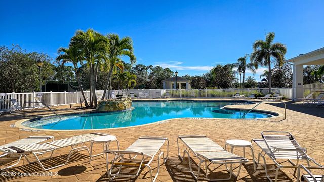 426 Gardendale Circle SE, Palm Bay, FL 32909