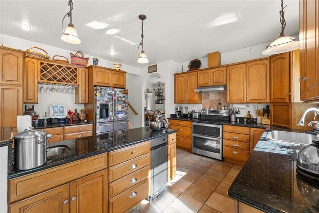 5153 Old Stage Road, Central Point, OR 97502