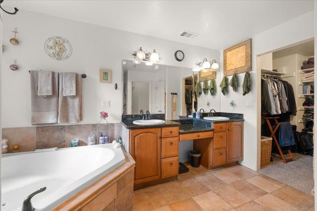 5153 Old Stage Road, Central Point, OR 97502