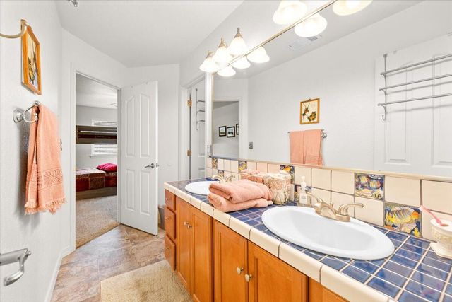 5153 Old Stage Road, Central Point, OR 97502