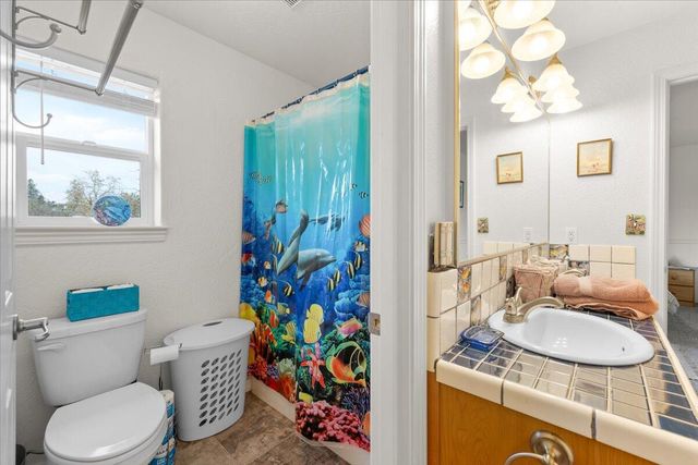 5153 Old Stage Road, Central Point, OR 97502