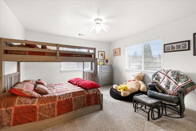 5153 Old Stage Road, Central Point, OR 97502