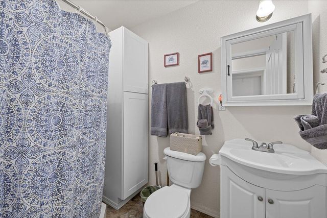 5153 Old Stage Road, Central Point, OR 97502