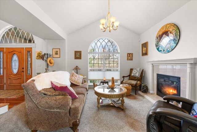 5153 Old Stage Road, Central Point, OR 97502