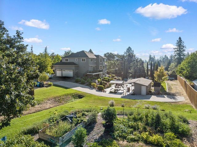 5153 Old Stage Road, Central Point, OR 97502