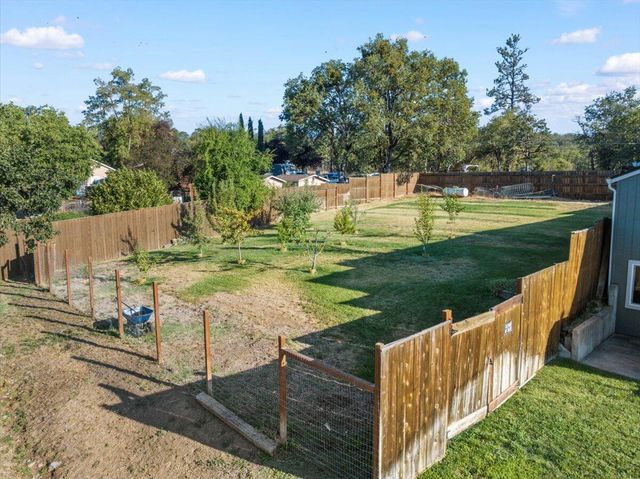 5153 Old Stage Road, Central Point, OR 97502