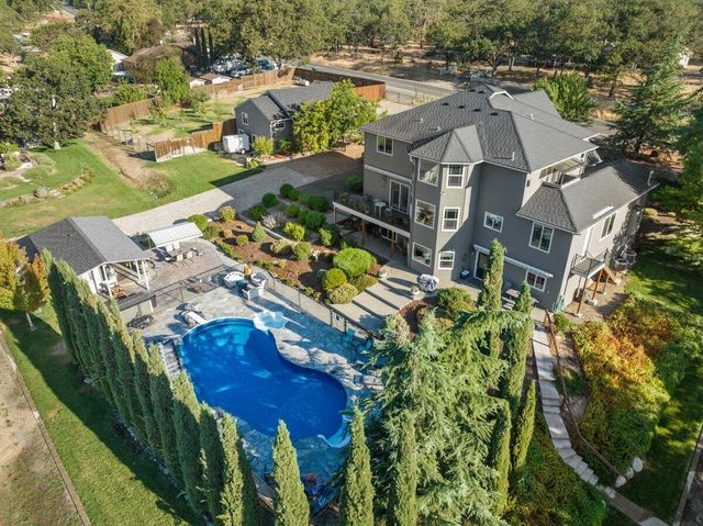 5153 Old Stage Road, Central Point, OR 97502