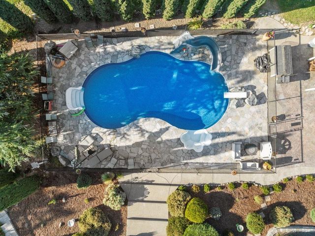 5153 Old Stage Road, Central Point, OR 97502