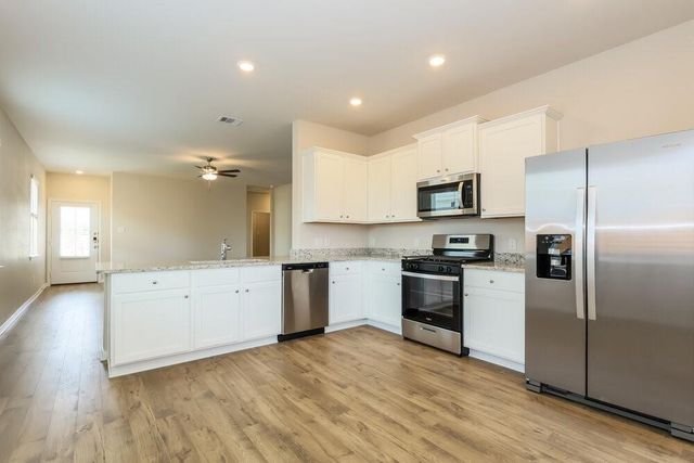 15643 Plum Brook Drive, Conroe, TX 77303
