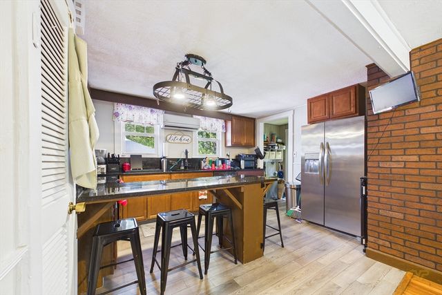 85 Alfred Lord Blvd, Taunton, MA 02780