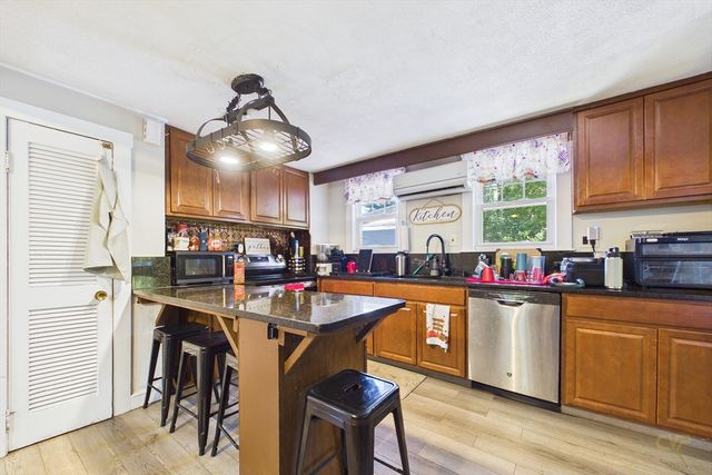 85 Alfred Lord Blvd, Taunton, MA 02780