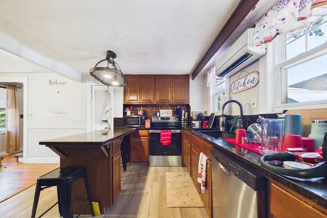 85 Alfred Lord Blvd, Taunton, MA 02780
