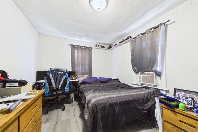 85 Alfred Lord Blvd, Taunton, MA 02780