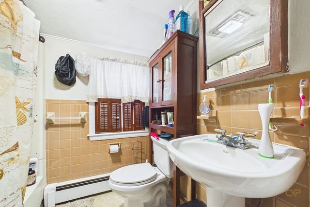 85 Alfred Lord Blvd, Taunton, MA 02780