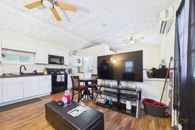 85 Alfred Lord Blvd, Taunton, MA 02780