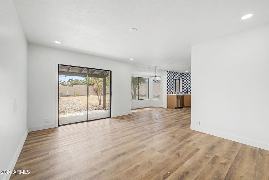 711 W STRAHAN Drive, Tempe, AZ 85283 — photo 4
