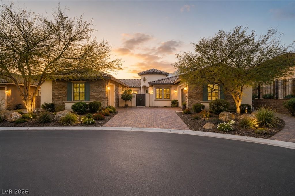 81 Navarra Canyon Court, Las Vegas, NV 89138 — photo 3