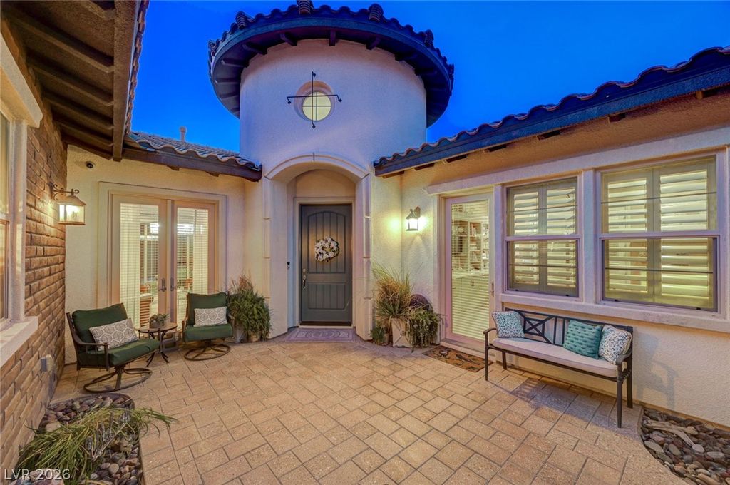 81 Navarra Canyon Court, Las Vegas, NV 89138 — photo 4
