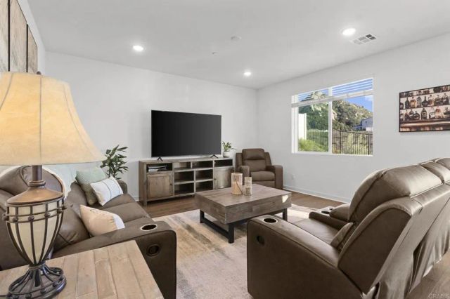 35182 Orchard Trail, Fallbrook, CA 92028