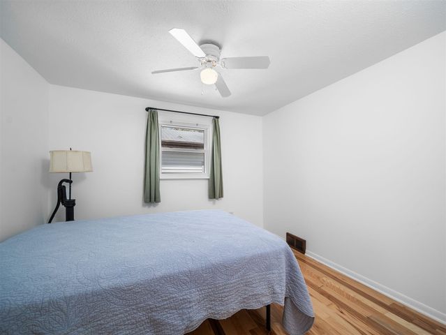 20041 E Chippewa Lake Drive, Evart, MI 49631