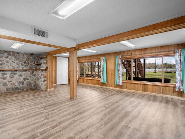 20041 E Chippewa Lake Drive, Evart, MI 49631