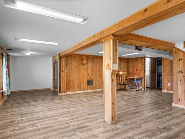 20041 E Chippewa Lake Drive, Evart, MI 49631
