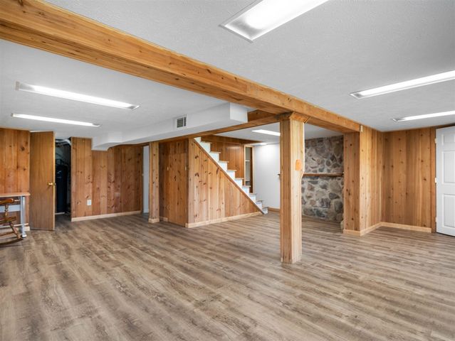 20041 E Chippewa Lake Drive, Evart, MI 49631