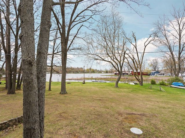 20041 E Chippewa Lake Drive, Evart, MI 49631