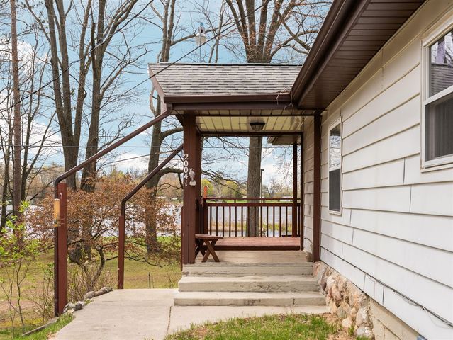 20041 E Chippewa Lake Drive, Evart, MI 49631