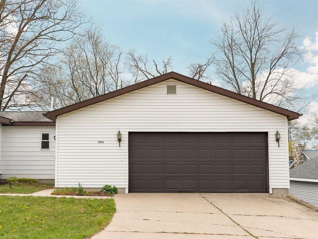 20041 E Chippewa Lake Drive, Evart, MI 49631