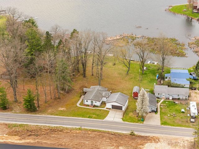 20041 E Chippewa Lake Drive, Evart, MI 49631