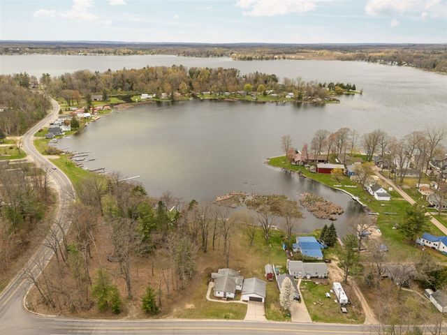 20041 E Chippewa Lake Drive, Evart, MI 49631