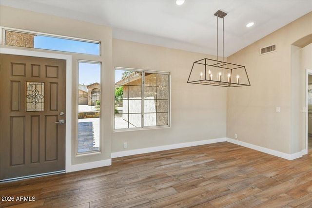 8468 W MCRAE Way, Peoria, AZ 85382