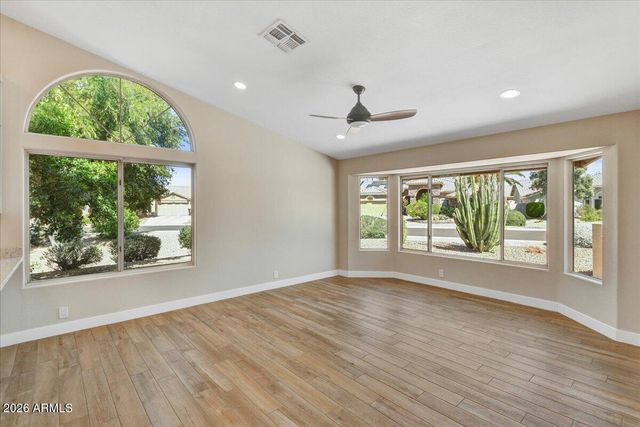 8468 W MCRAE Way, Peoria, AZ 85382