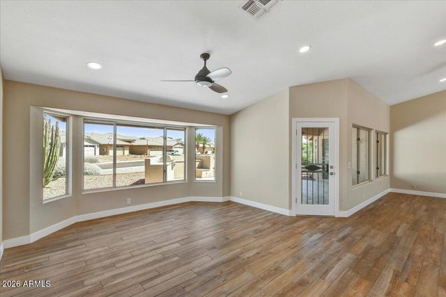 8468 W MCRAE Way, Peoria, AZ 85382