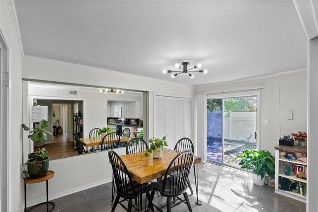 1818 Langford Street, College Station, TX 77840