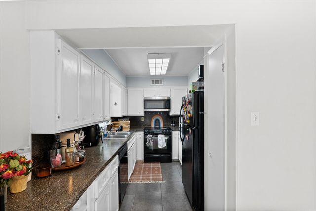 1818 Langford Street, College Station, TX 77840