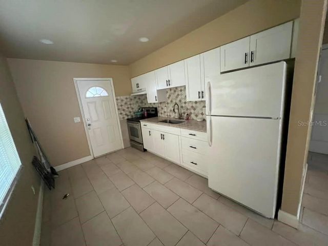 10106 N 10TH STREET, Tampa, FL 33612