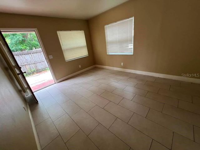 10106 N 10TH STREET, Tampa, FL 33612