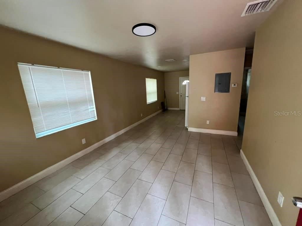 10106 N 10TH STREET, Tampa, FL 33612