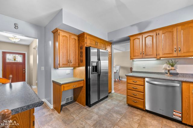 21615 Alexander Street, St Clair Shores, MI 48081