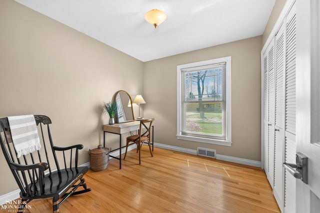 21615 Alexander Street, St Clair Shores, MI 48081
