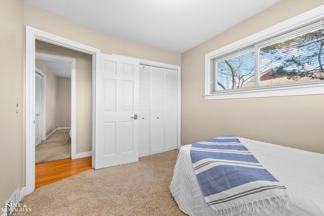 21615 Alexander Street, St Clair Shores, MI 48081